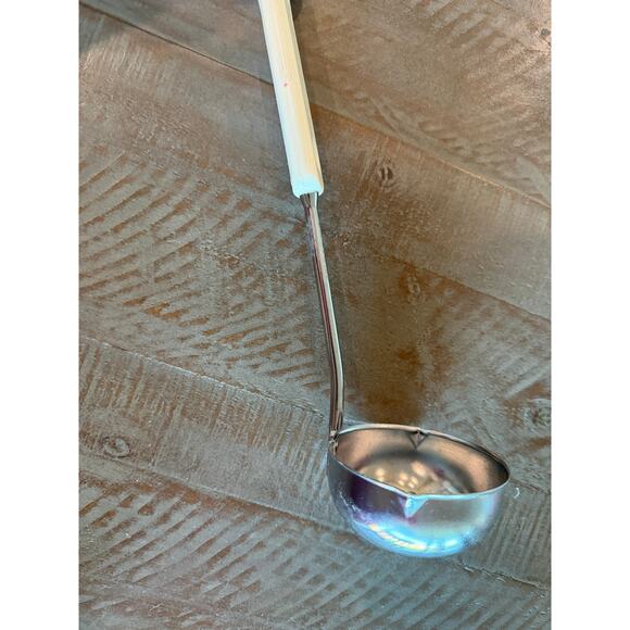 Vintage Ekco Stainless Steel Soup Ladle White Handle Double Spout 10.5" - Picture 2 of 7